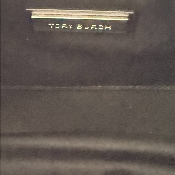 Tory Burch Black Quilted Shoulder Bag with Silver Logo - Picture 4 of 4